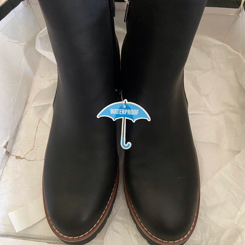 Women's Black Ankle Boots 8.5 - Picture 2 of 5